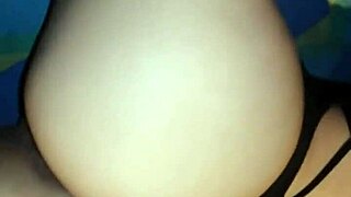 espero a mi amante sin panty para que me detone rico