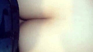 espero a mi amante sin panty para que me detone rico