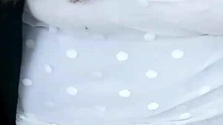 Beruka goes to park horny with sex toy in pussy 😏