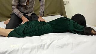 My 18young 18+ Step Sister Was Alone in the Room I Also Went to Her Room and Fucked Her Pussy at Night