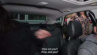 uber con suerte se coje a tres minas por el culo el viaje de alguna forma se cobra