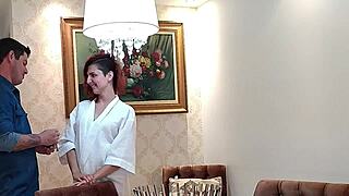 sentando forte com o cu no meu aniversário