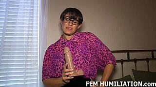 get naked and put on my lingerie