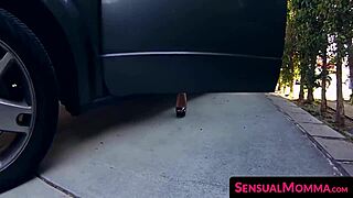 Sensualmomma com - inexperienced stepmom catches teen 18+ stepdaughter in masturbation moment