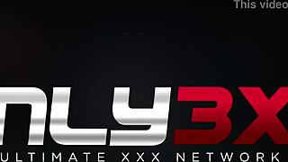 Tall Pinup Meri Kris Huge Dildo Play!