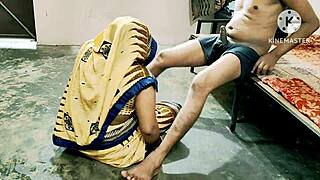 Indian Desi Maid Fucking With Hindi Audio