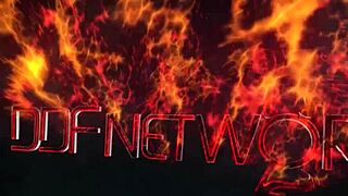 delicious eye candy - two hot lesbians slide toes in pussies