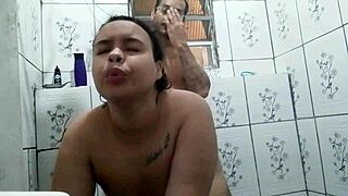 fucking naughty slut in the bathroom, she ran away for cum in pussy and i filled her up deliciously! 🚿💦