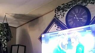 Goldielox sulu külotunda oyuncaklarla solo mastürbasyon anlatıyor