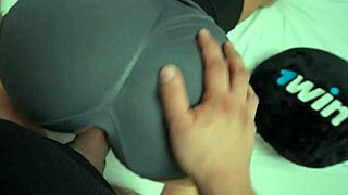 Hago Esta Rutina Todas Las Noches Con Mi Vecino Para Ejercitar Mi Gran Culo