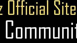 busty bombshells nikki benz and jessica jaymes suck that cock