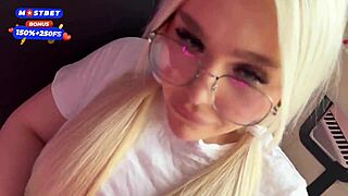 Chubby blonde webcam girl fucks gamer amateur couple