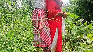 Girlfriend Having Fucking In Outdoor At The Forest!