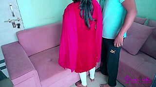 indian ravinadesi young 18+ married women fucked by sofa machenic absence of her husband huge cumshot on big ass