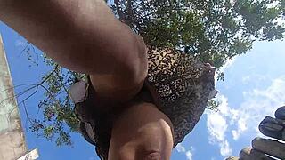 Novinha Exibindo Buceta Na Praia Em Publico