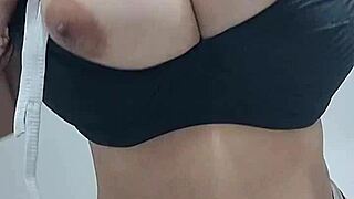 te gustar�a jugar con mis grandes pechos