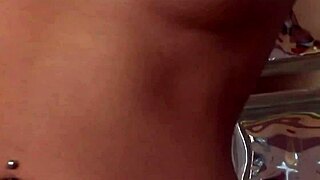Pov handjob - big tits