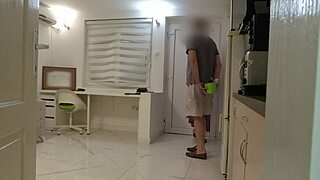 Cute Delivery Guy Came Back With Flowers. I Gave Him Blowjob.