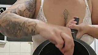 Would you flash in that nightie?