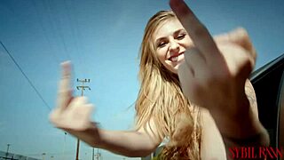 Sex in public and piss in her mouth 😈