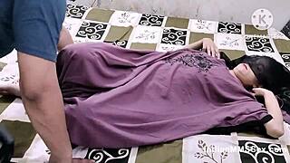 indian muslim bhabhi in hijab hot sex with husband?