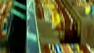 Candid teen 18+ booty in jeans