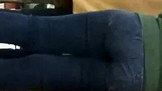 Candid teen 18+ booty in jeans