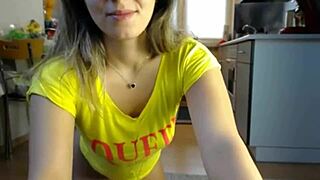 Young Adult Sexydea Fucking On Live Webcam!