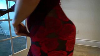 Alexis Andrews Raises Funds for Dick Suckers and PAWG Asses This Holiday!