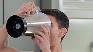 Bbw babe gets pussy and face fucked by lil guy for cum.