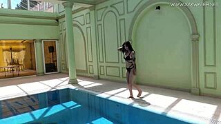 sheril blossom hot russian underwater