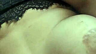 i, a mature latina, have big tits and ass, masturbating while wanting cock