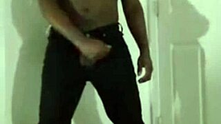 thinking of romantic things like worshipping women by cumming for one for free