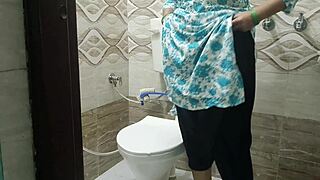 Beautiful amateur fucked by naughty guy in dirty talk