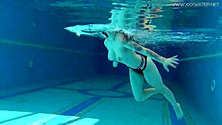 sheril blossom hot russian underwater