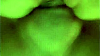 cogiendo delicioso squirt with ebony elegance in photoshoot