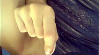 cogiendo delicioso squirt with ebony elegance in photoshoot