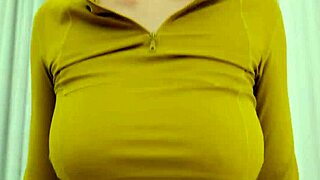 workout session on teen curves in the gym