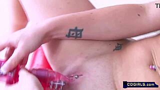 Cute Amateur Teen Naked First Time