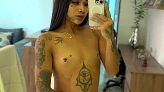 hey, teasing transsexual shows off her cock 😜