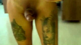 hey, teasing transsexual shows off her cock 😜