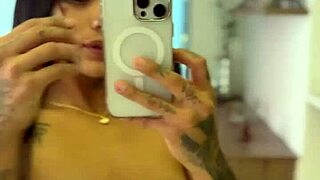 hey, teasing transsexual shows off her cock 😜