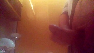 Amateur Argentinian woman performs handjob on man in Buenos Aires