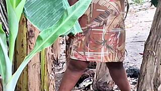 milf evangelica with big pussy peeing in public, wanna see?