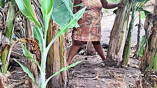 milf evangelica with big pussy peeing in public, wanna see?