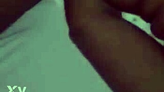 Esposa puta pede para o comedor encher ela de porra e marido filma tudinho