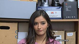 Latina Spreads Wide for Mall Security