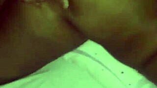 Esposa puta pede para o comedor encher ela de porra e marido filma tudinho