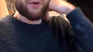 Great Berlin Production Reconnects with Ersties