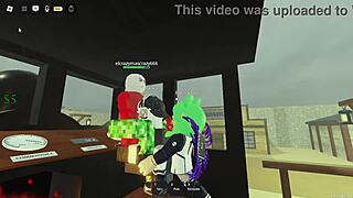 Ladyboy Se Queda Afk Y Todos La Cogen En Gangbang